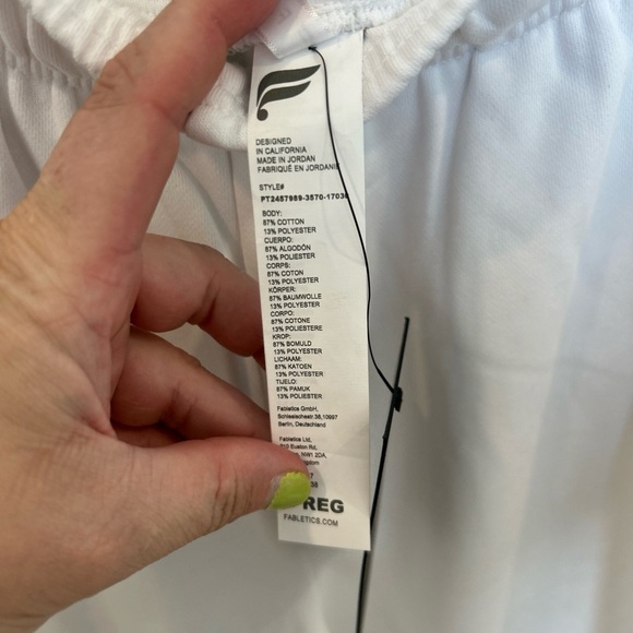 Women’s Fabletics Year Round Terry Wide Leg Pant, Classic White, Small - Picture 5 of 6